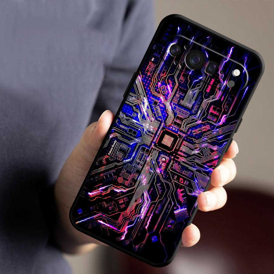 Retro devre kartı Funda telefo - Google Pixel 8A incelemesi ve fiyatı